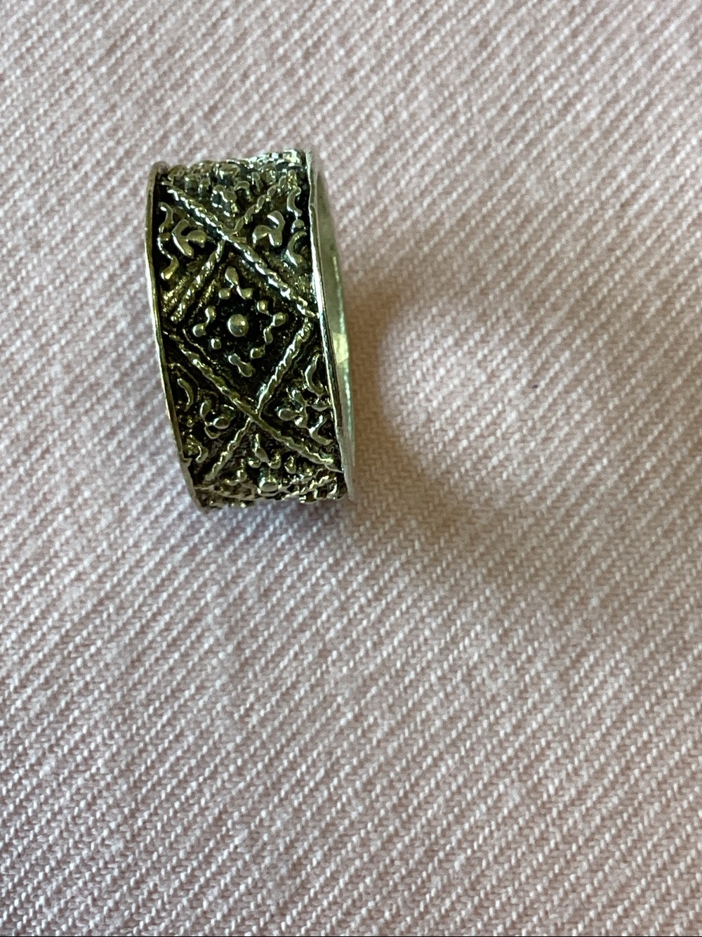 Silver Tone Ladies Wide Band Ring Sz. 8